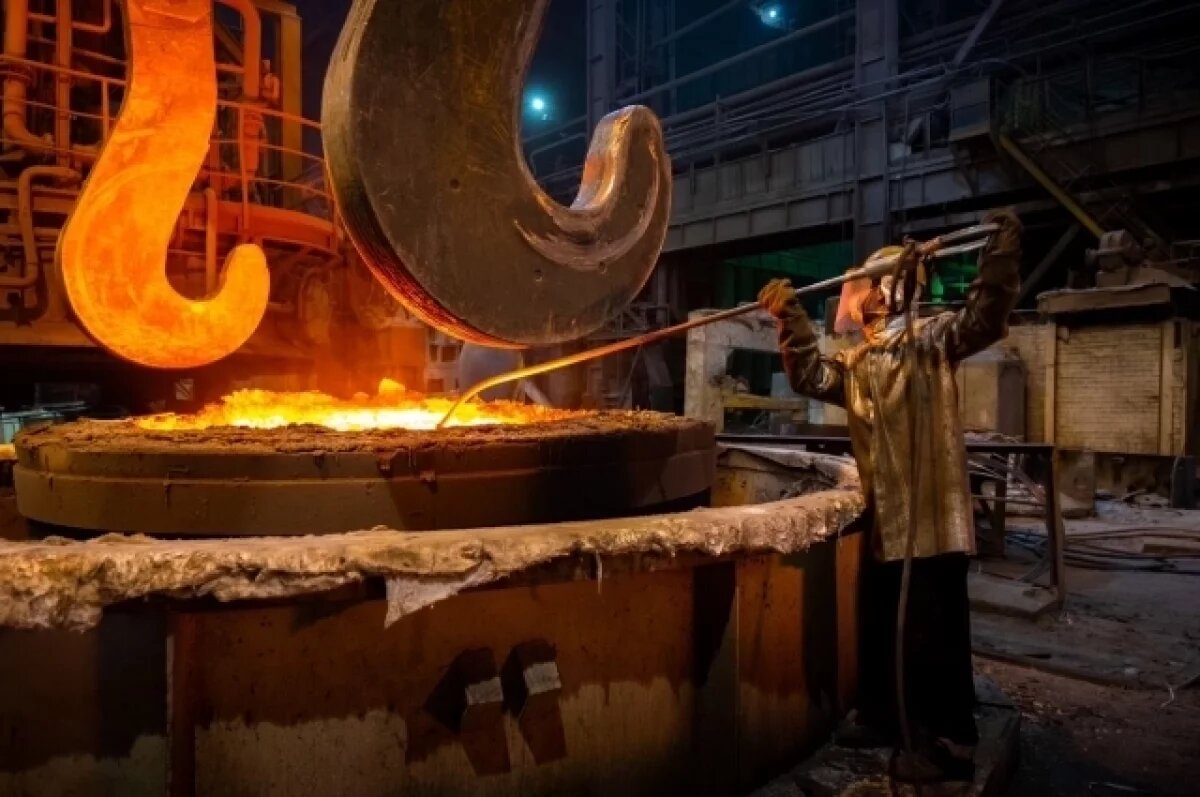    В металлургии работают сильные духом, ответственные и трудолюбивые люди.