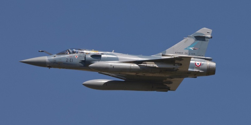 Истребитель "Мираж 2000".  фото: картинки яндекс.