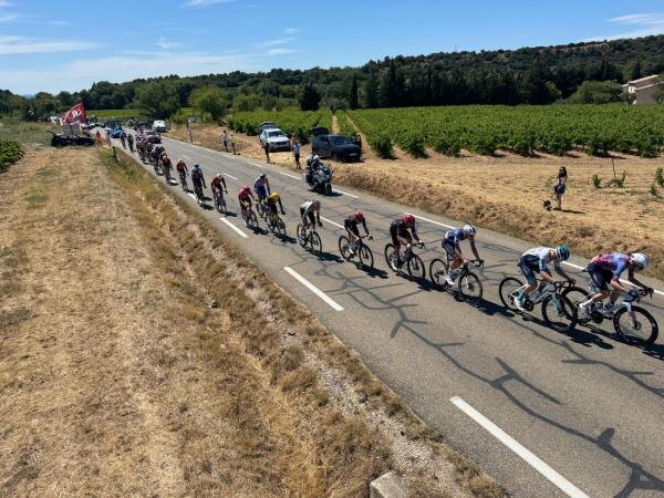 На 16 этапе Тура 2025