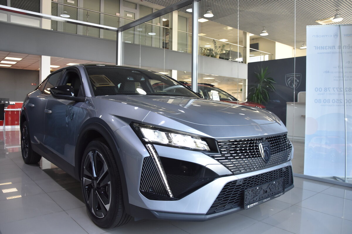 Peugeot 408 X. Источник иллюстрации - auto.ru