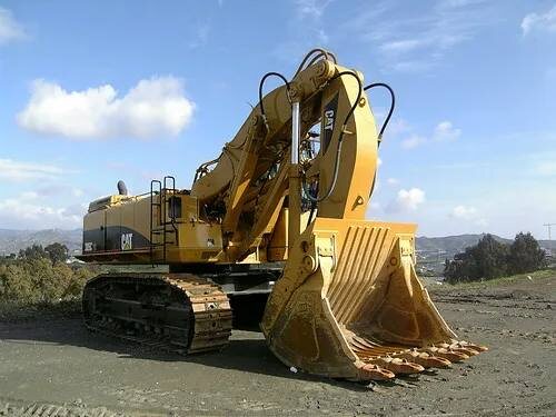 Экскаватор с прямой лопатой