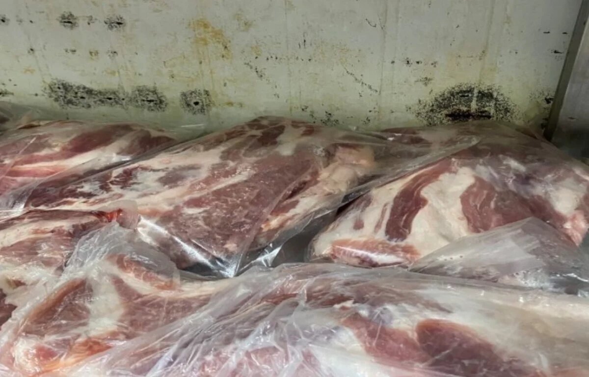    В Хабаровске нашли мясо с сальмонеллой в магазине популярной сети