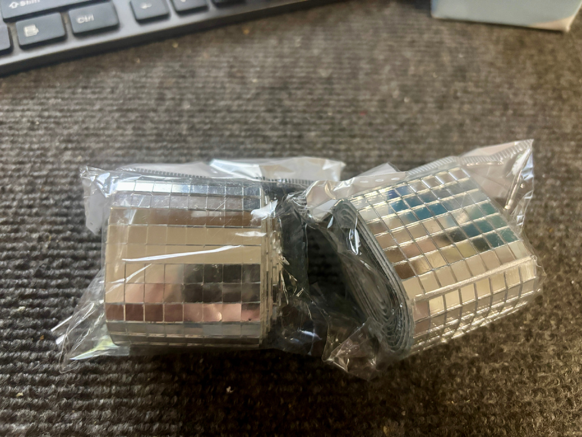 Метр в рулоне.