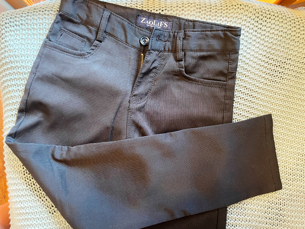 Это чёрные, прошу прощение за цветопередачу