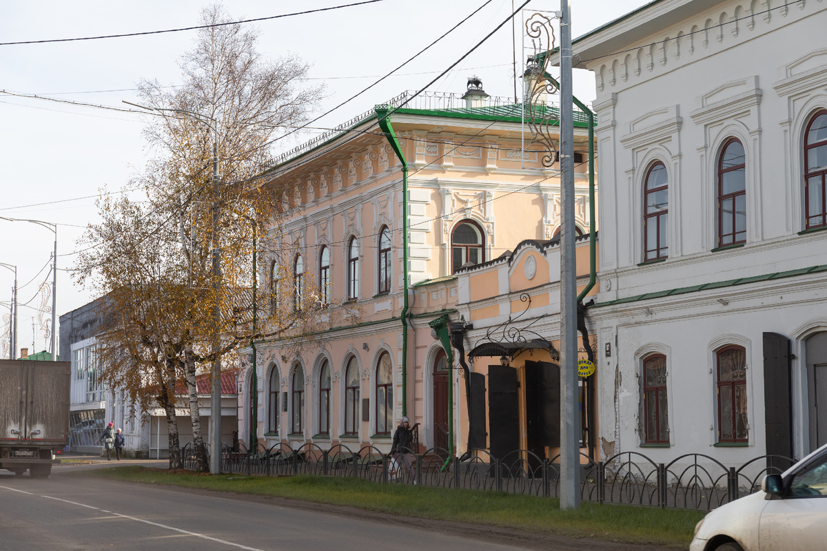 Преступники на угнанном автобусе ехали в сторону Енисейска, но транспорт сломался, и они его бросили. Фото: ЛЕНЦ Мария/Архив КП