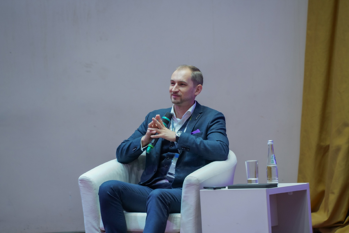 Роман Полосьмак эксперт по выстраиванию системы продаж через выступления