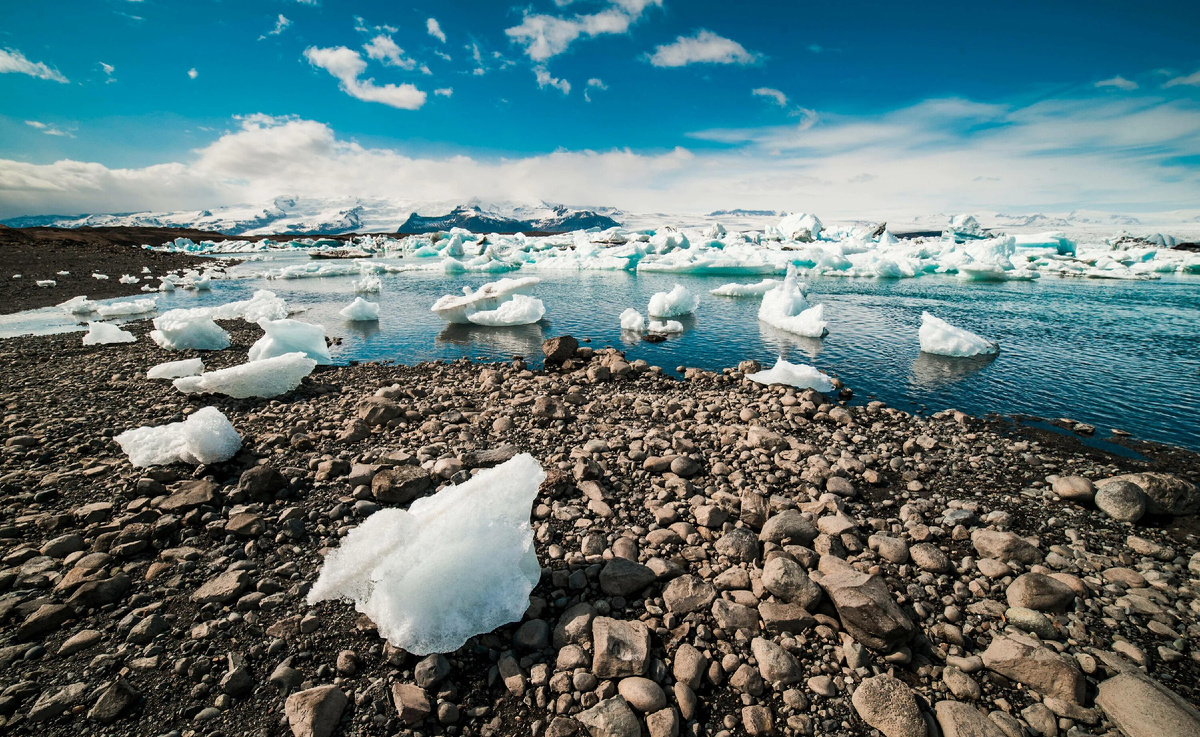 Таяние снега в Арктике