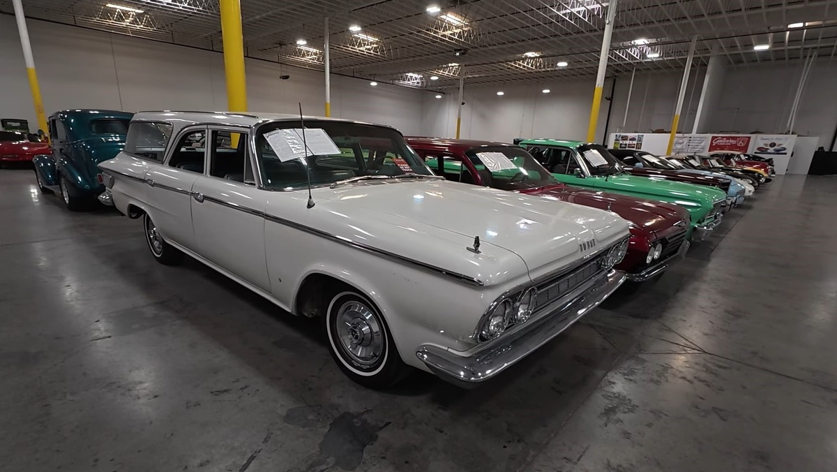 Dodge 880 1964 года