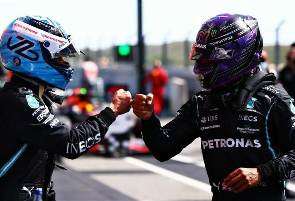    Жак Вильнёв усомнился в качестве чемпионских титулов ХэмилтонаMercedes / LAT Images