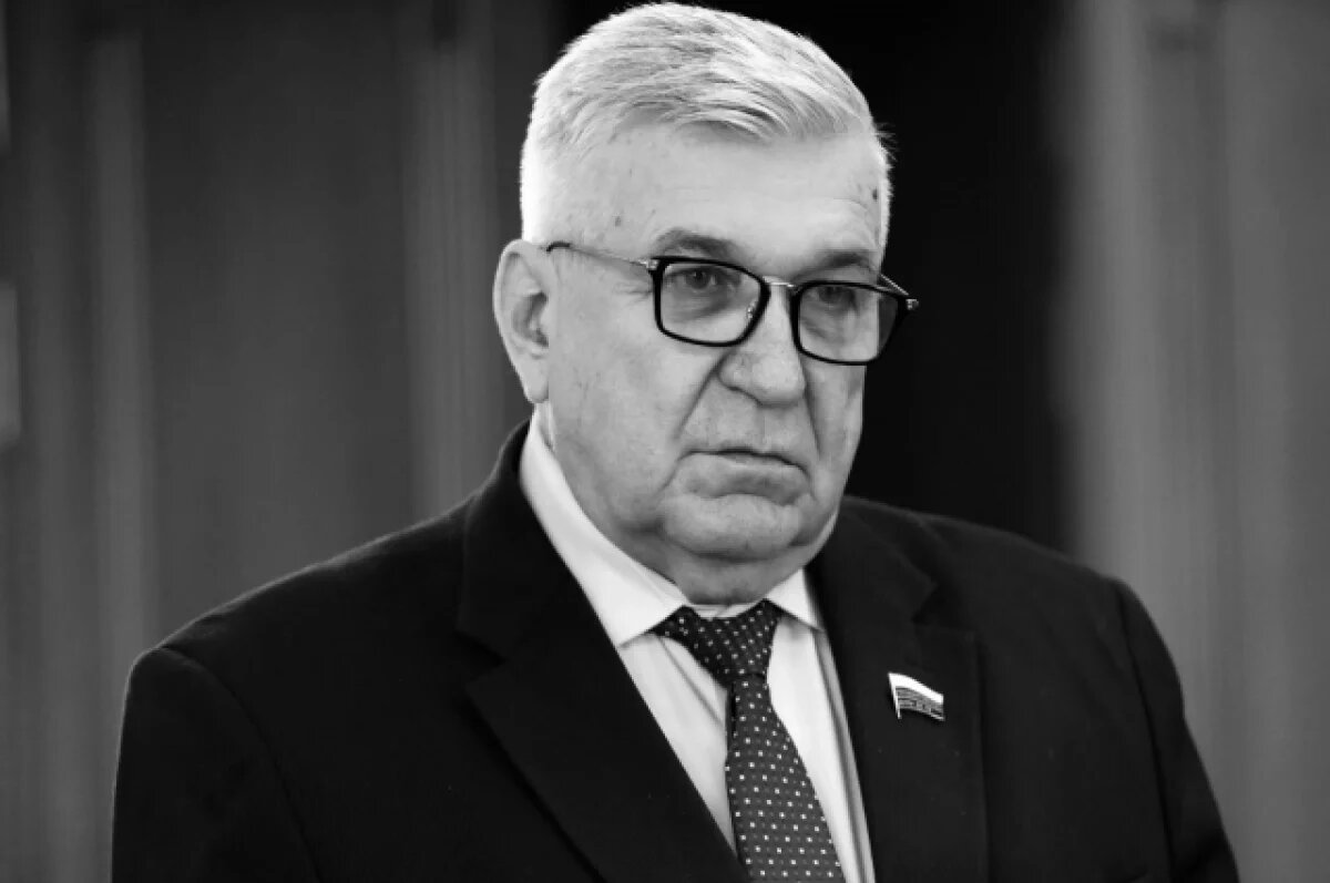    Скончался депутат Госдумы, уроженец Таганрога Михаил Тарасенко