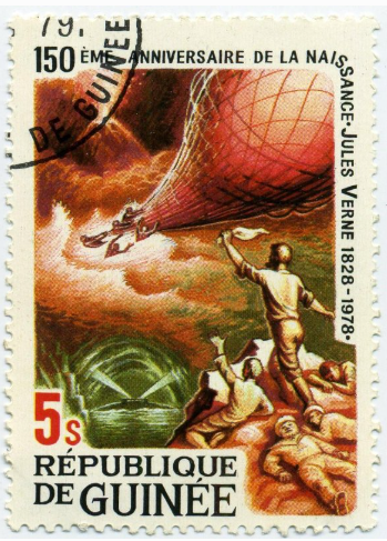 Марка Гвинеи «Жюль Верн. Таинственный остров», 1979 год, Тотемское музейное объединение, Тотьма, Вологодская область © Public domain