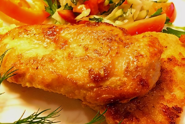 Фото с сайта: https://eda.ru/images/RecipePhoto/620x415/shnicel-kurinij_49431_photo_63088.jpg