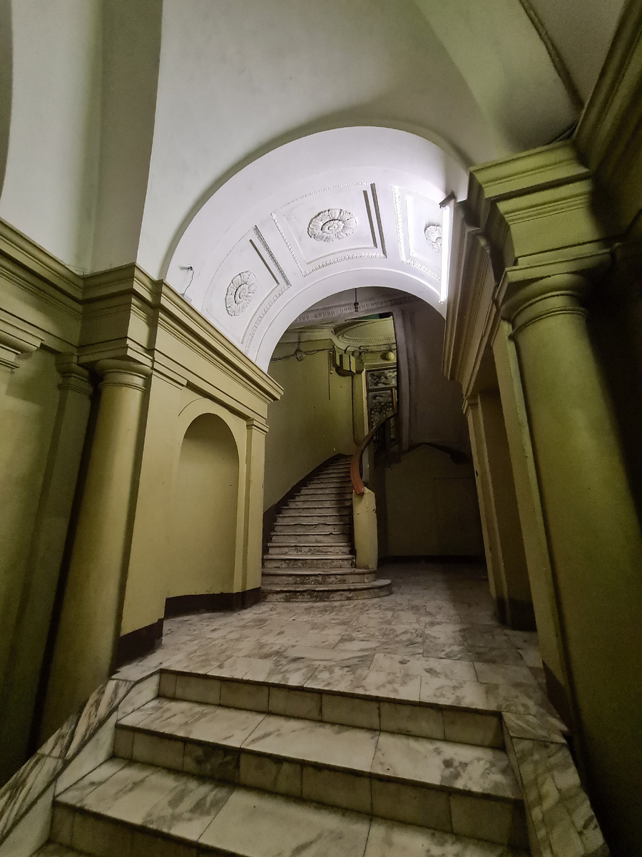 В детстве считала, что моя профессия будет искателем приключений. В целом что-то из этого сбылось. Фото: Парадная гостья