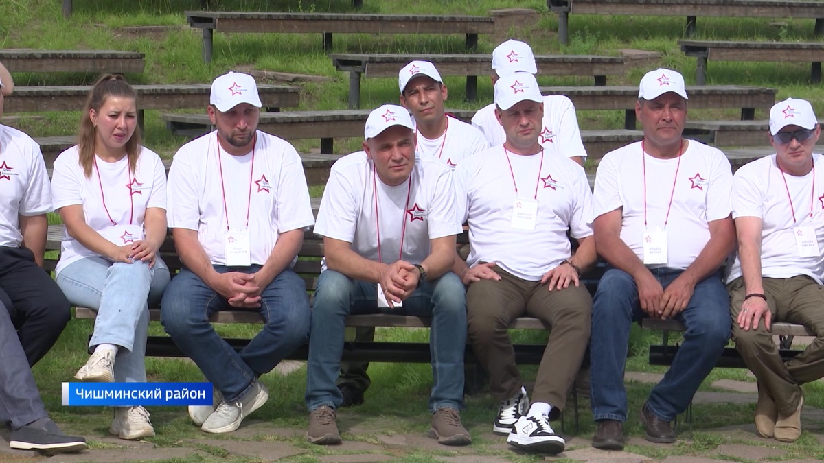    Радий Хабиров навестил финалистов программы «Герои Башкортостана» в парке «Патриот»