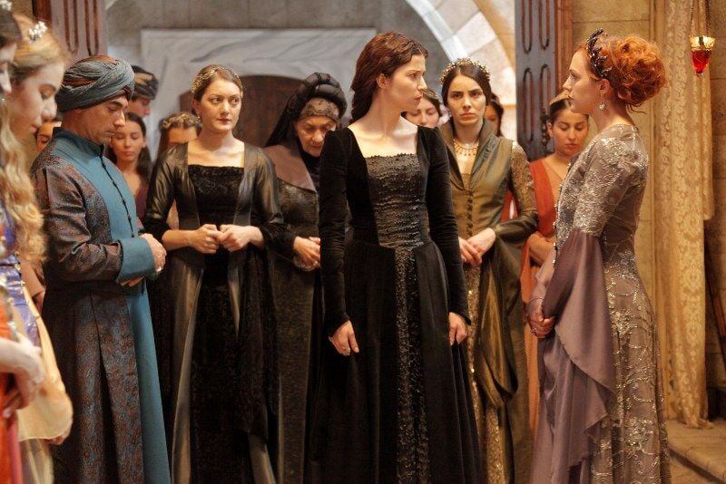 кадр из сериала "Великолепный век"