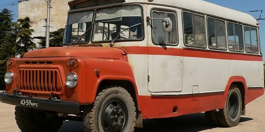 Капот - не для красоты. Почему в СССР делали автобусы с "носом"?