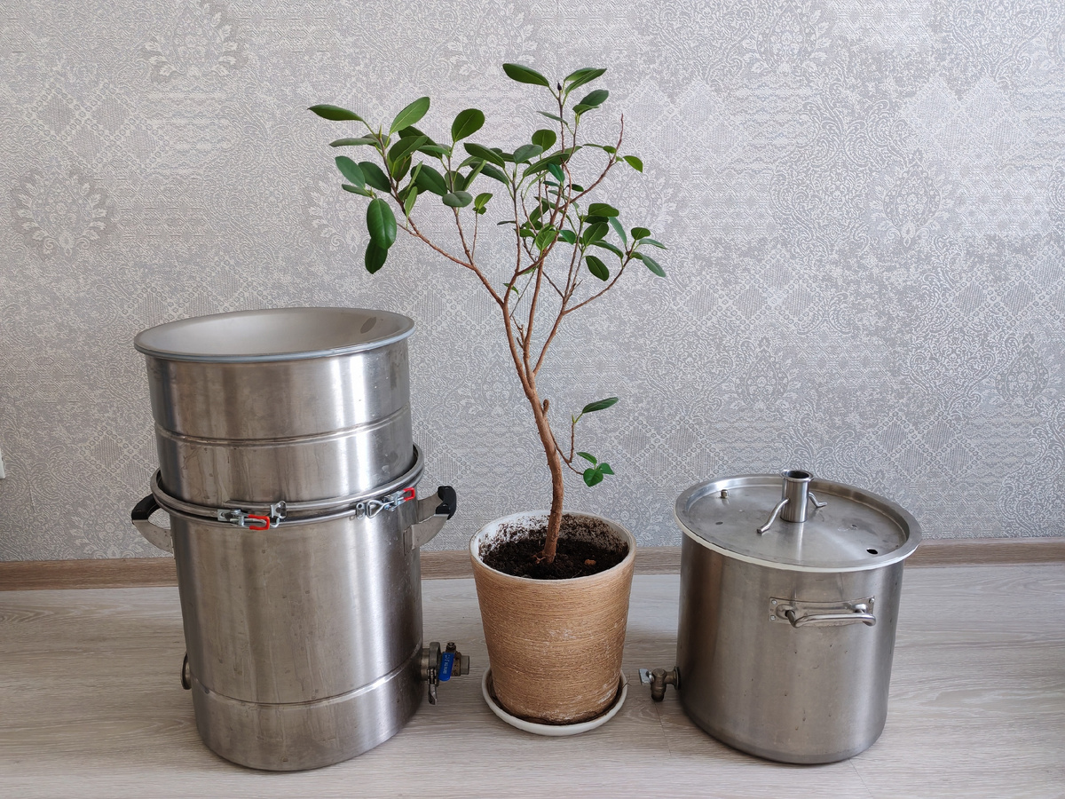 Перегонные кубы для самогонных аппаратов.