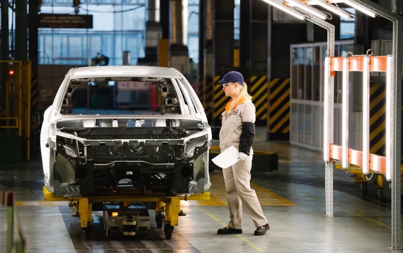    Запрет на алкомаркеты, «четырехдневка» на автозаводе и новые школы в пригороде Ижевска: что обсуждают ижевчане в соцсетях 23 июля