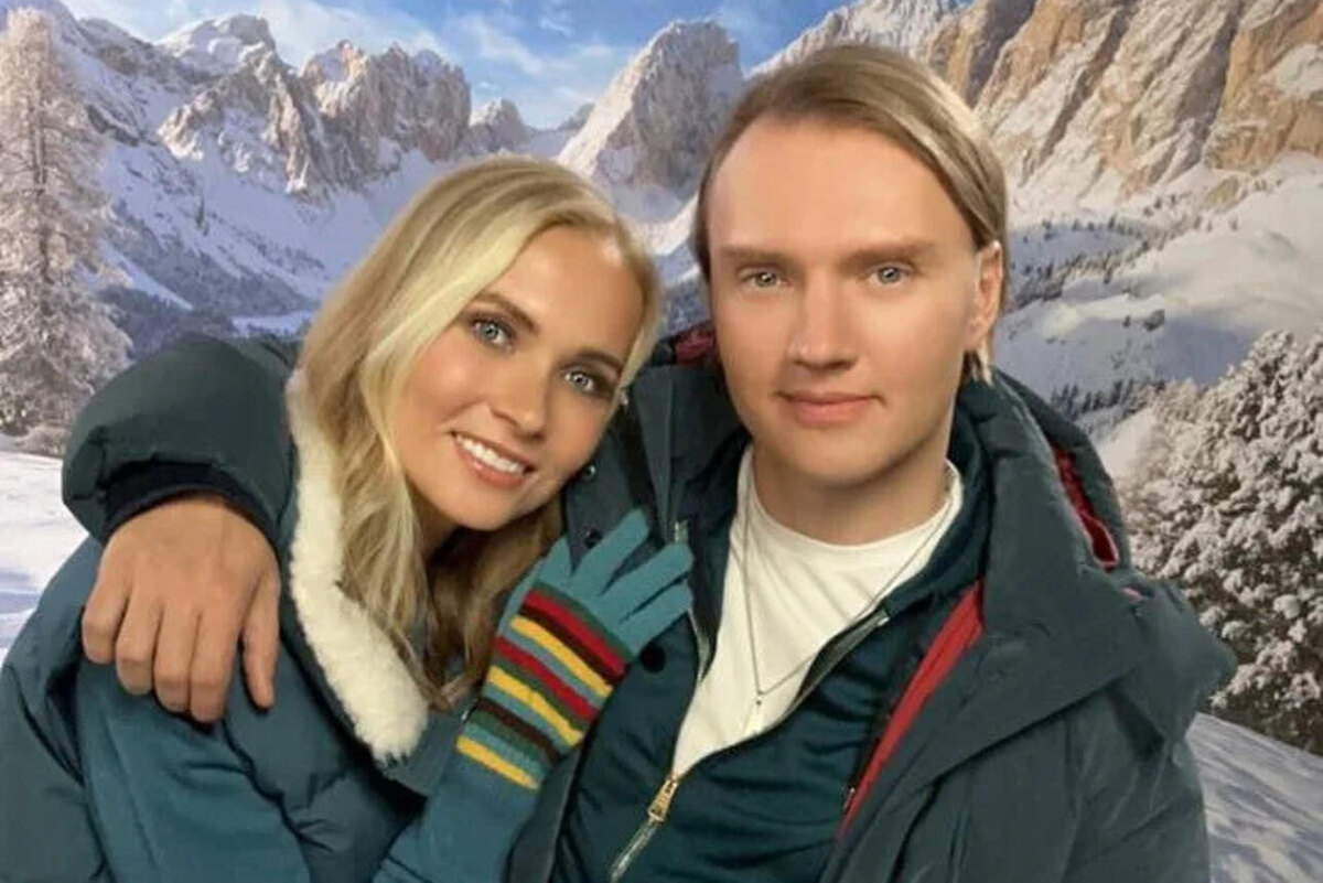    Григорий Костюк с певицей Martina Социальные сети