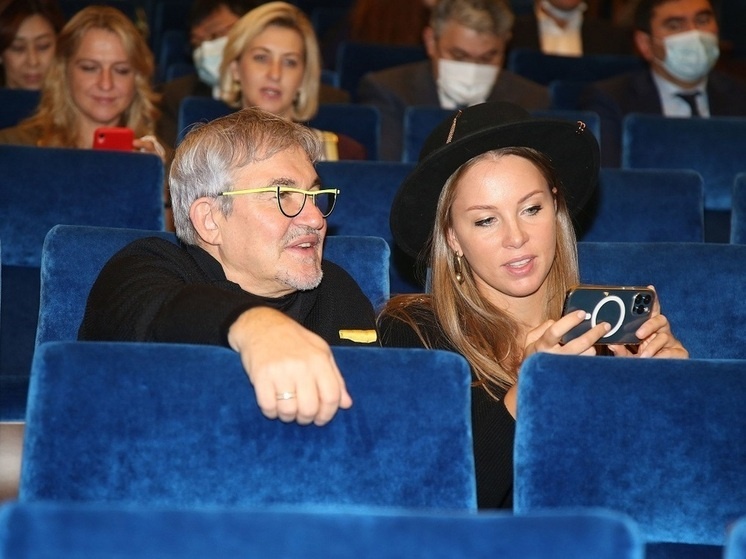   Лилия Шарловская