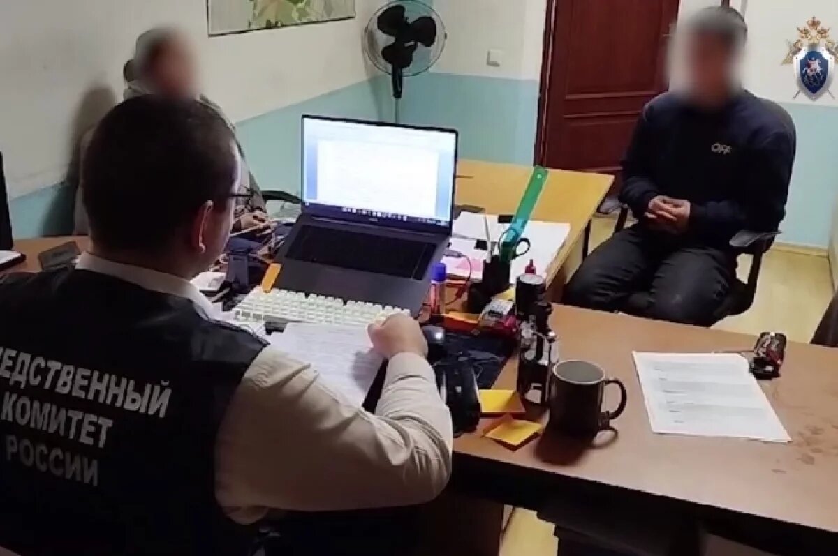    Подростки искали в соцсетях способ заработать и наткнулись на украинских вербовщиков.