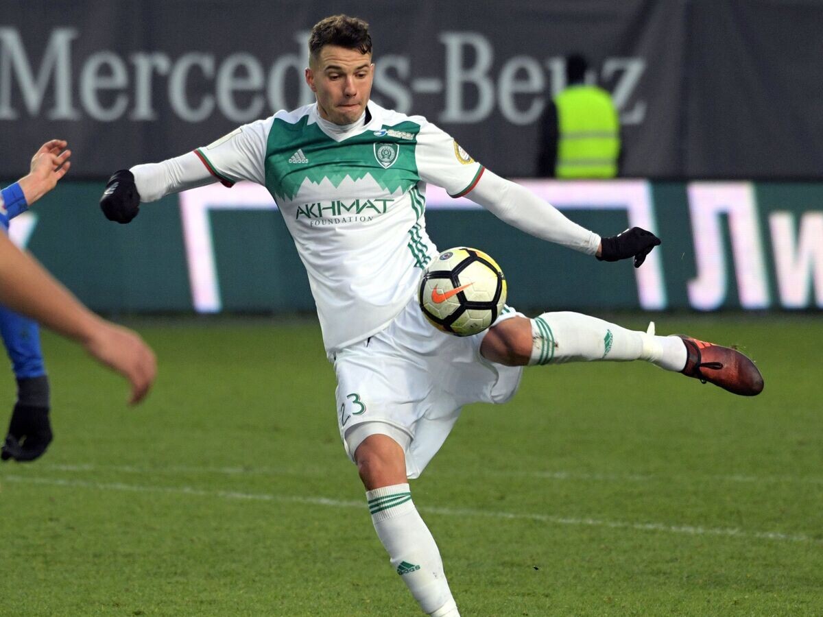    Защитник "Ахмата" Антон Швец© РИА Новости / Владимир Федоренко