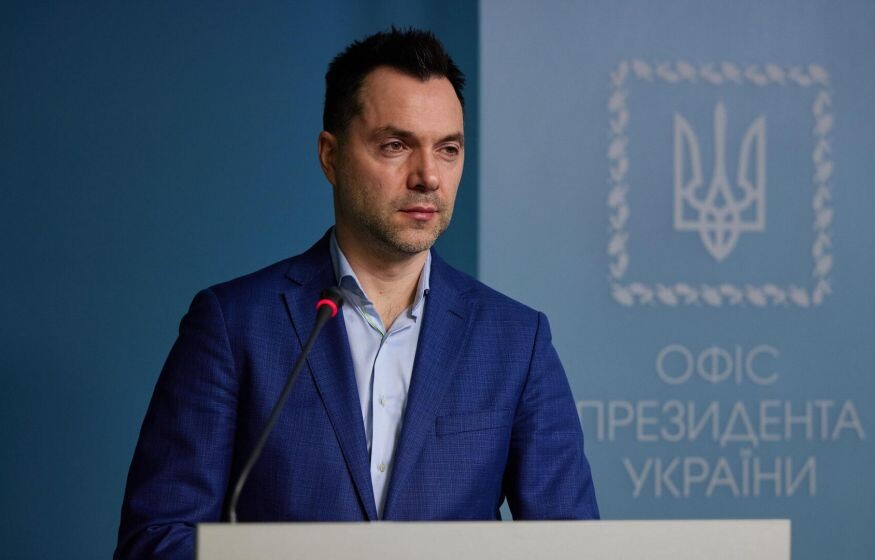    «Вместо Зеленского, который уйдет в 26-м – 27-м, придут фашисты. Будет как в Сирии»: прогноз Арестовича* по диктатуре