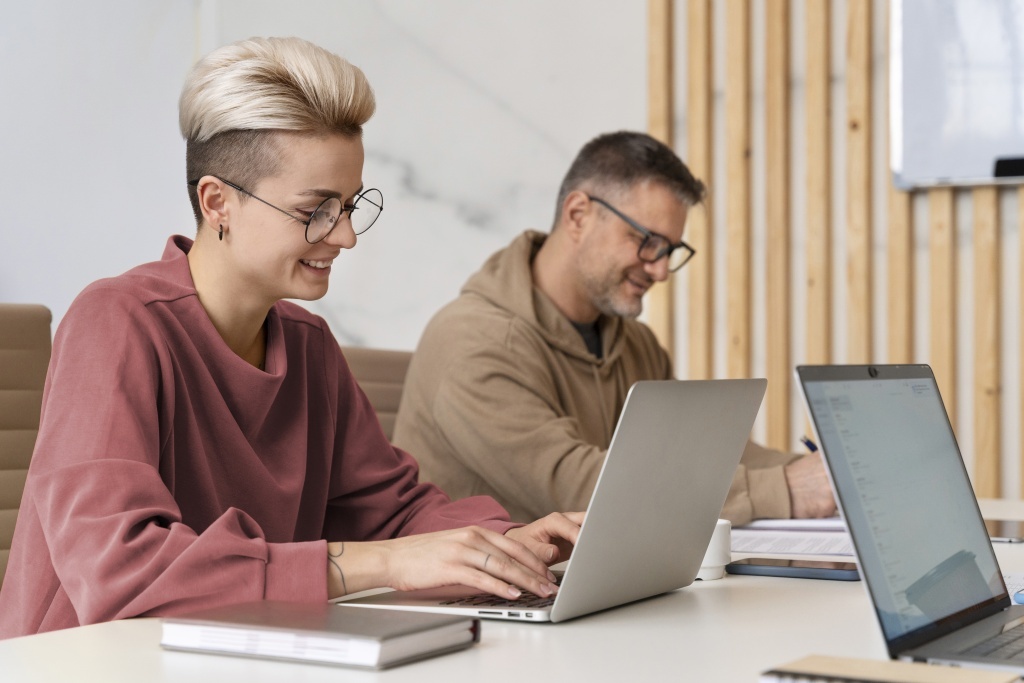  Главное в поливоркинге – осознанность. Фото: Freepik.