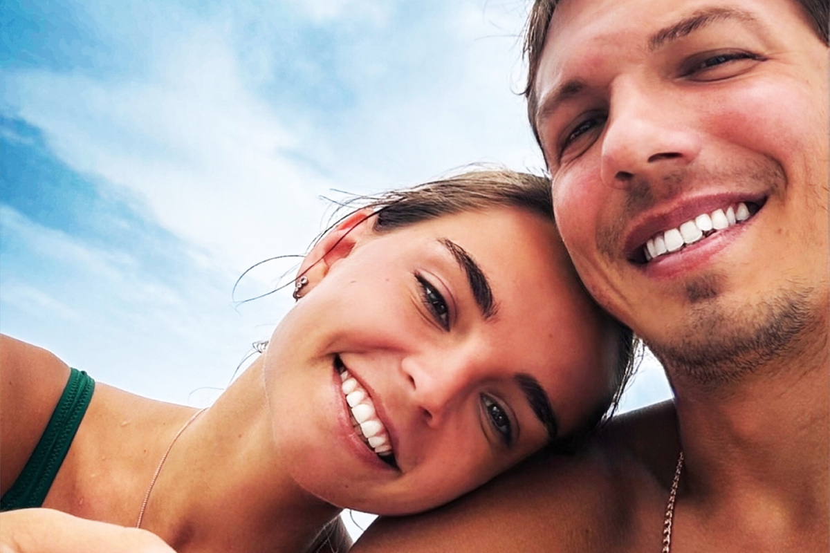     Дина Аверина и Дмитрий Соловьев показали романтическое видео из свадебного путешествия на Мальдивы