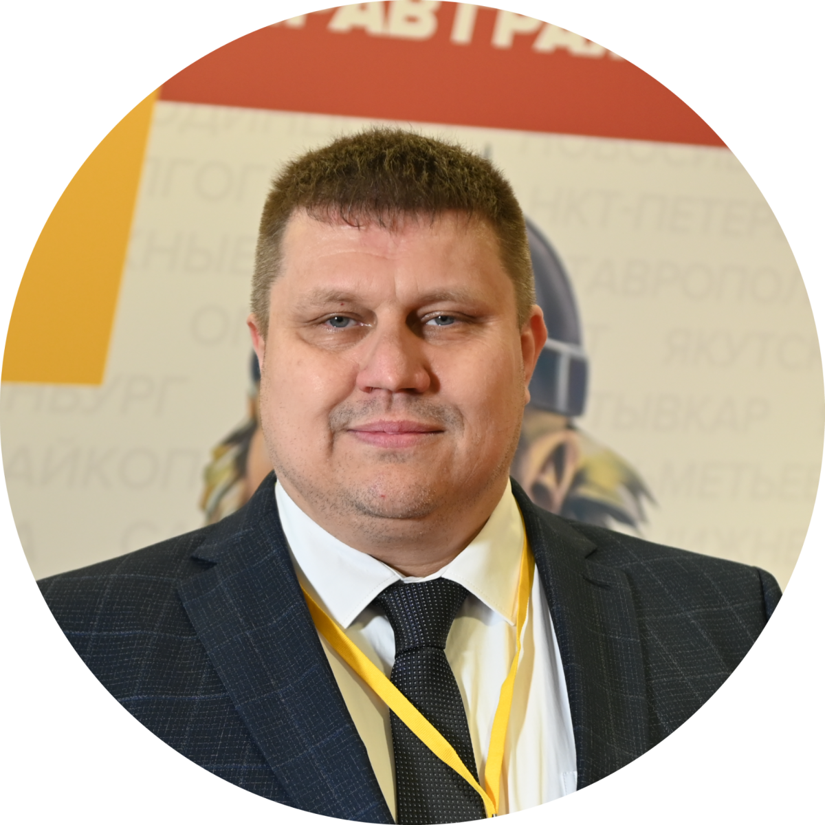 – Освещение улиц, ремонт автомобильных дорог и тротуаров, озеленение городской территории, благоустройство парков и скверов, установка остановочных комплексов и обустройство парковок – за все это отвечает местная администрация. Полномочия муниципальных и городских властей прописаны в Федеральном законе от 06.10.2003 №131-ФЗ «Об общих принципах организации местного самоуправления в РФ». А также в Правилах благоустройства, которые утверждает местная администрация. Поэтому по вопросам благоустройства нужно обращаться к местным властям. Если они бездействуют – жаловаться в прокуратуру, – пояснил руководитель Центра защиты прав граждан Олег Денисов.