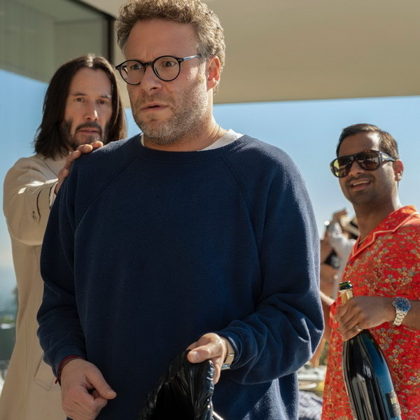     Азиз Ансари и Сет Роген получают чужую жизнь по милости Киану Ривза в трейлере «Удачи»