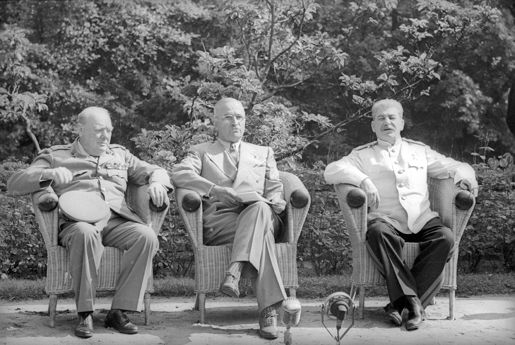 Уинстон Черчилль, Гарри Трумэн, Иосиф Сталин // Фото Евгений Халдей, МАММ / МДФ ТАСС