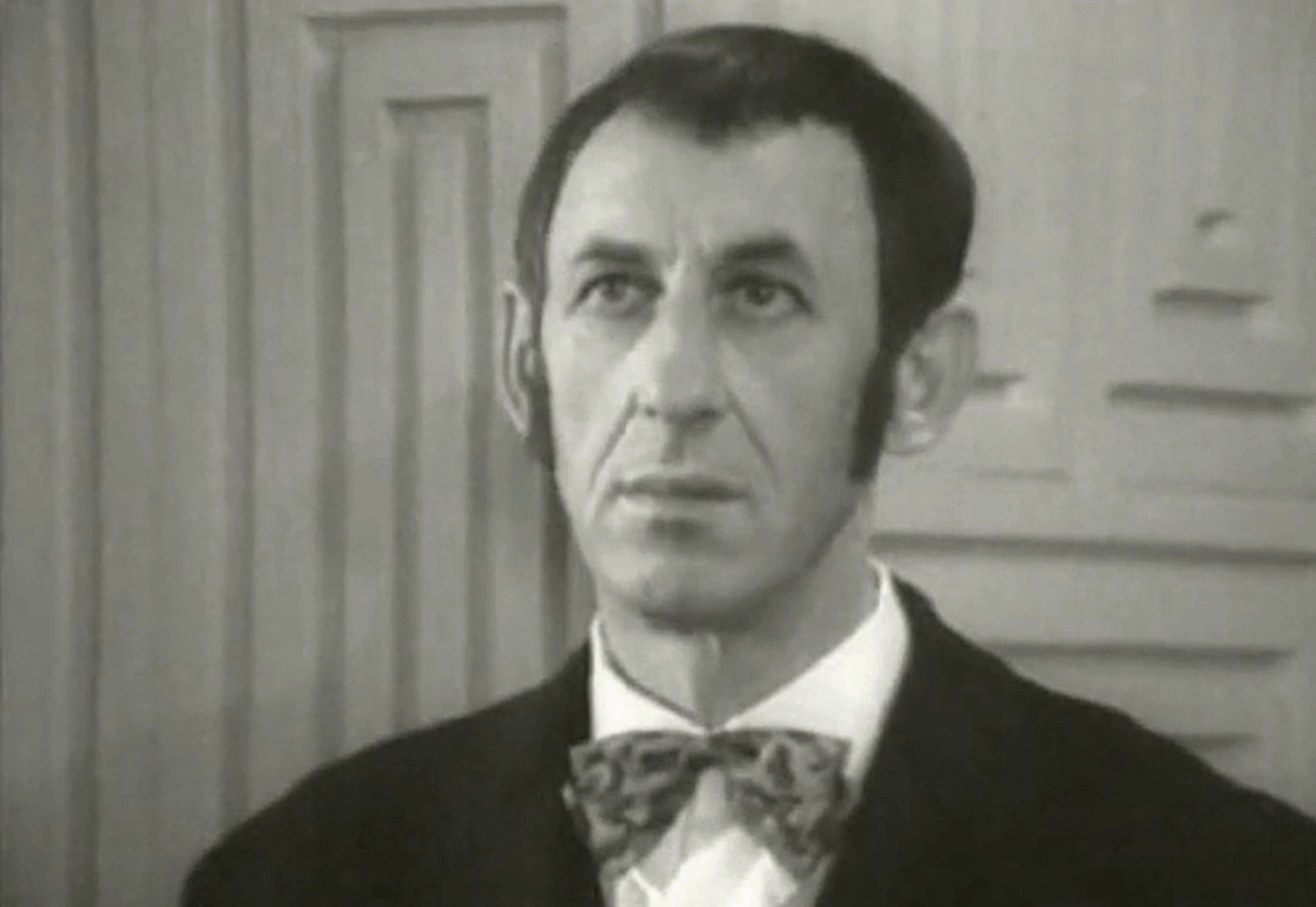 Кадр из кинофильма "Опасный поворот", 1972 г. режиссер и сценарист Владимир Басов, композитор Вениамин Баснер (скриншот)