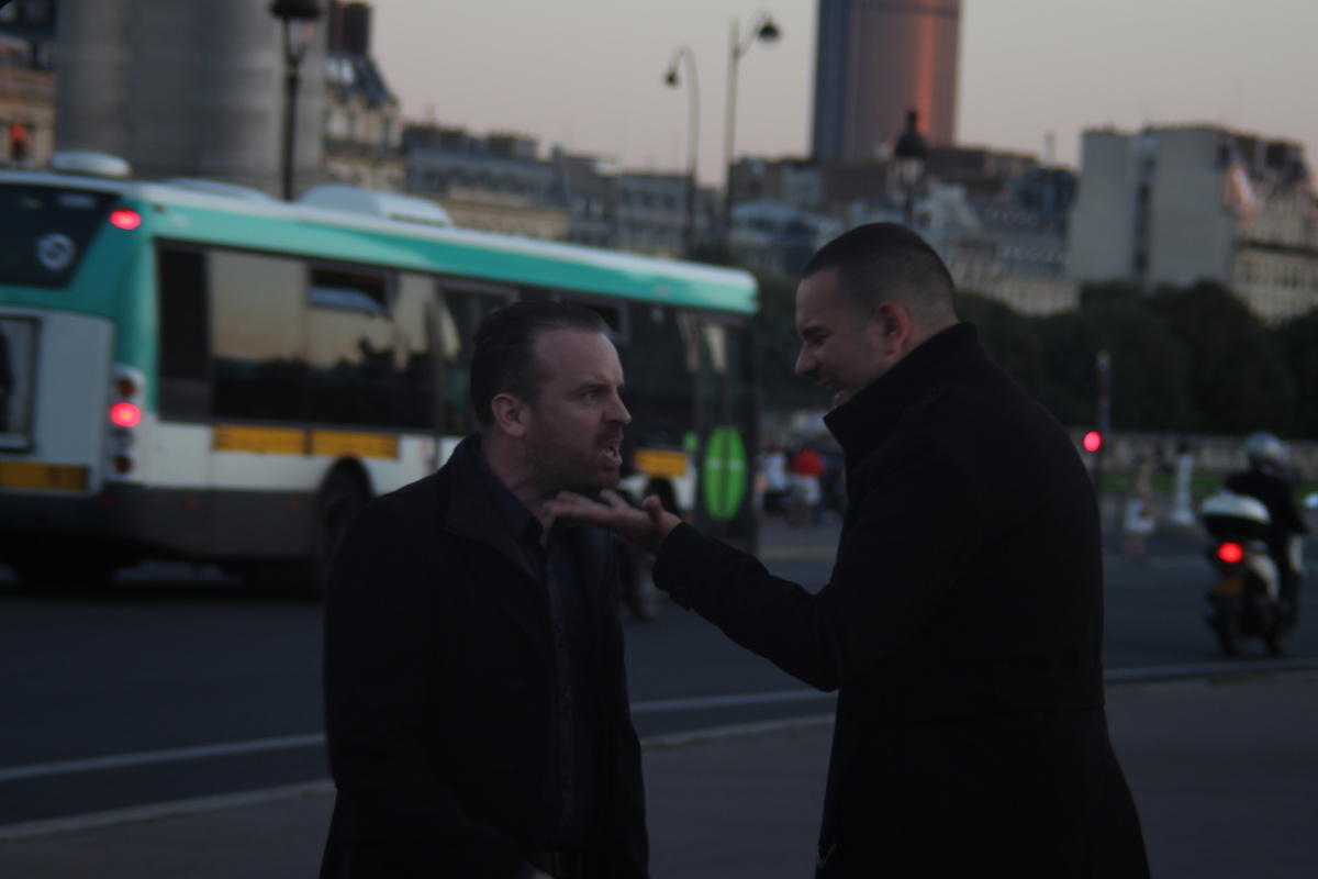 Кадр из фильма «Хулиган с белым воротничком» (2012)