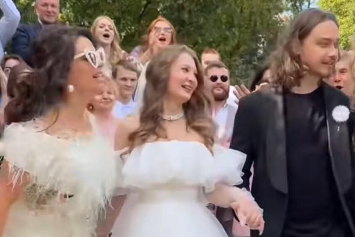    Наташа Королева с сыном и невесткой соцсети