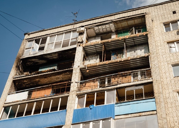     Куряне, пострадавшие от атак ВСУ вне приграничья, получат по 195 тысяч рублей