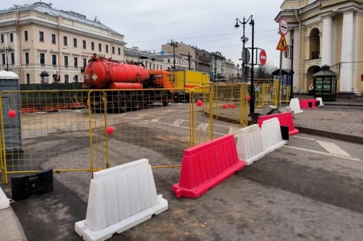    Масштабный ремонт на месяц поэтапно перекроет Невский проспект