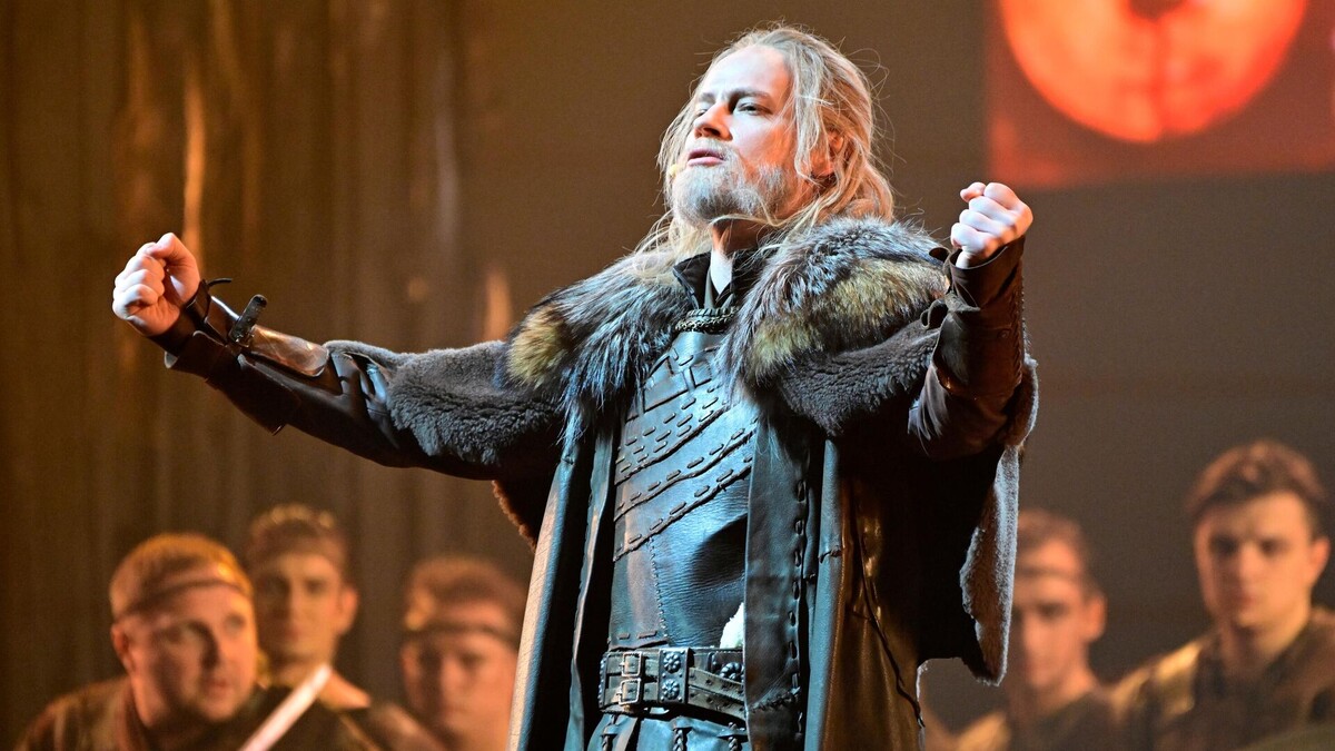 Фото из открытых источников. Шаман в опере "Князь Игорь"