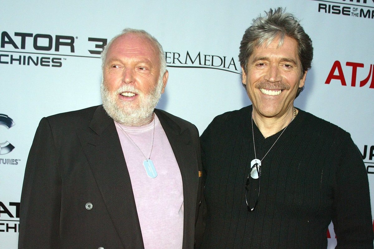 Эндрю Вайна и Марио Кассар на премьере "Терминатора 3" (2003)