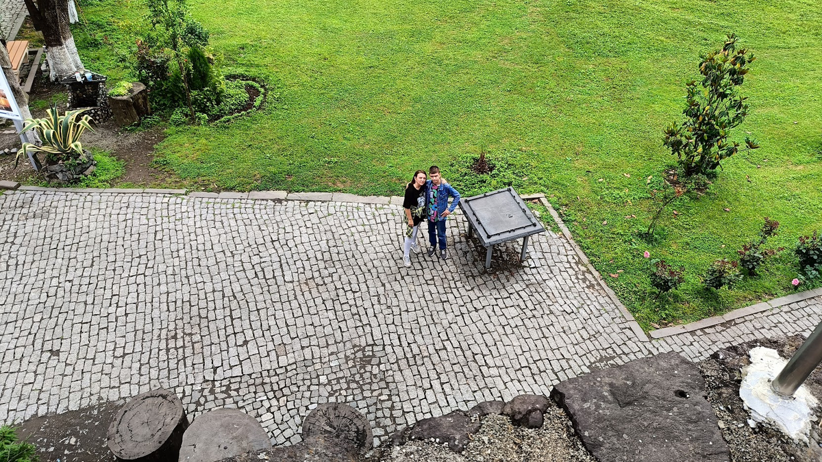 Мы с Сережей в крепости в Батуми