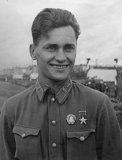 Алексей Николаевич Катрич / Герой неба и выдающийся военачальник