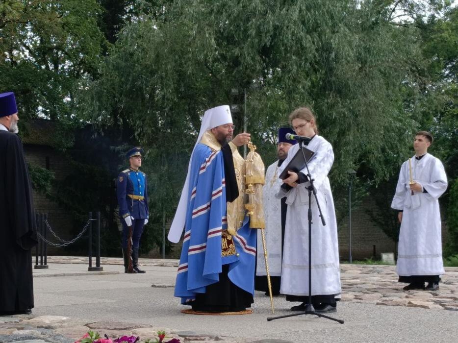 Церемония возложения цветов к мемориалу
Фото: ПАИ