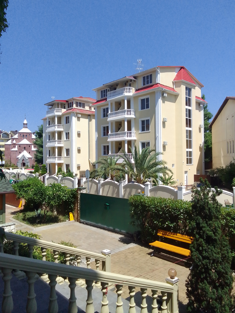 Вид на отель Гвест Хаус, где мы были