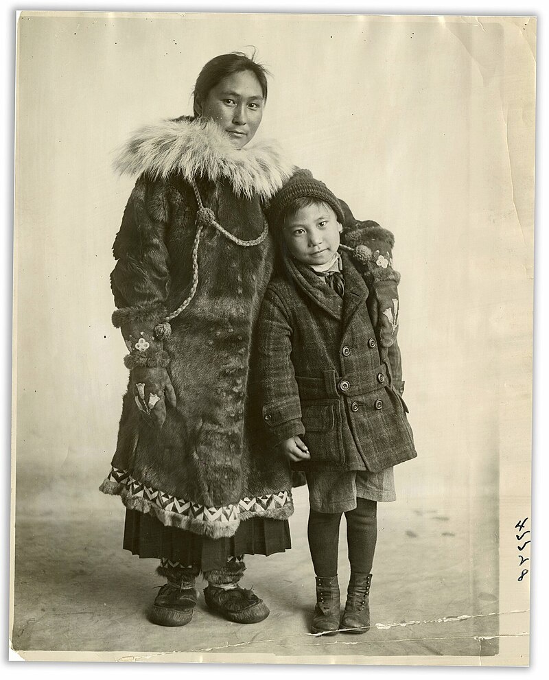 Ада Блэкджек с сыном Беннеттом (1923)