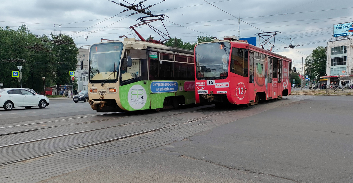 просп. Октября, вагоны 71-619КТ, маршрут № 5