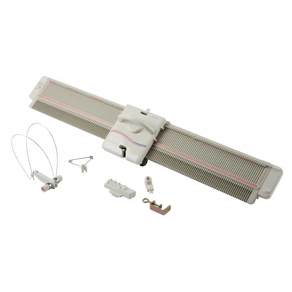 Пластиковая машинка 4 класса