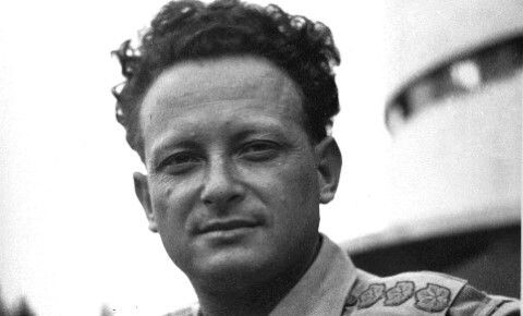 Generaal Yigal Alon (Pajković)