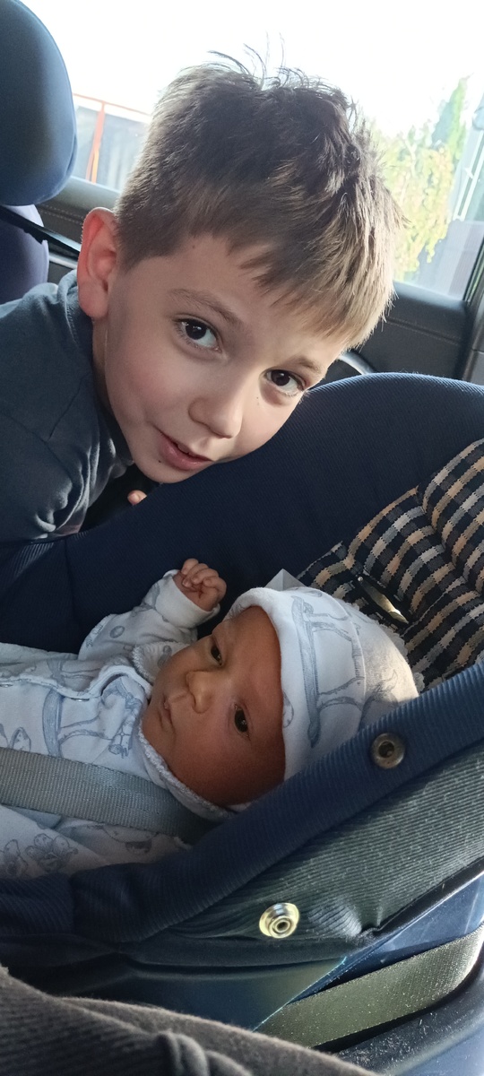 Фотке ровно год