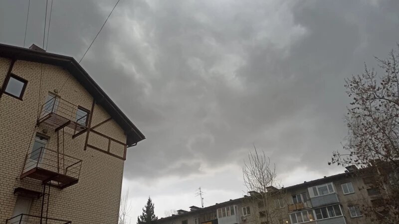     Гроза прошла в Барнауле. altapress.ru