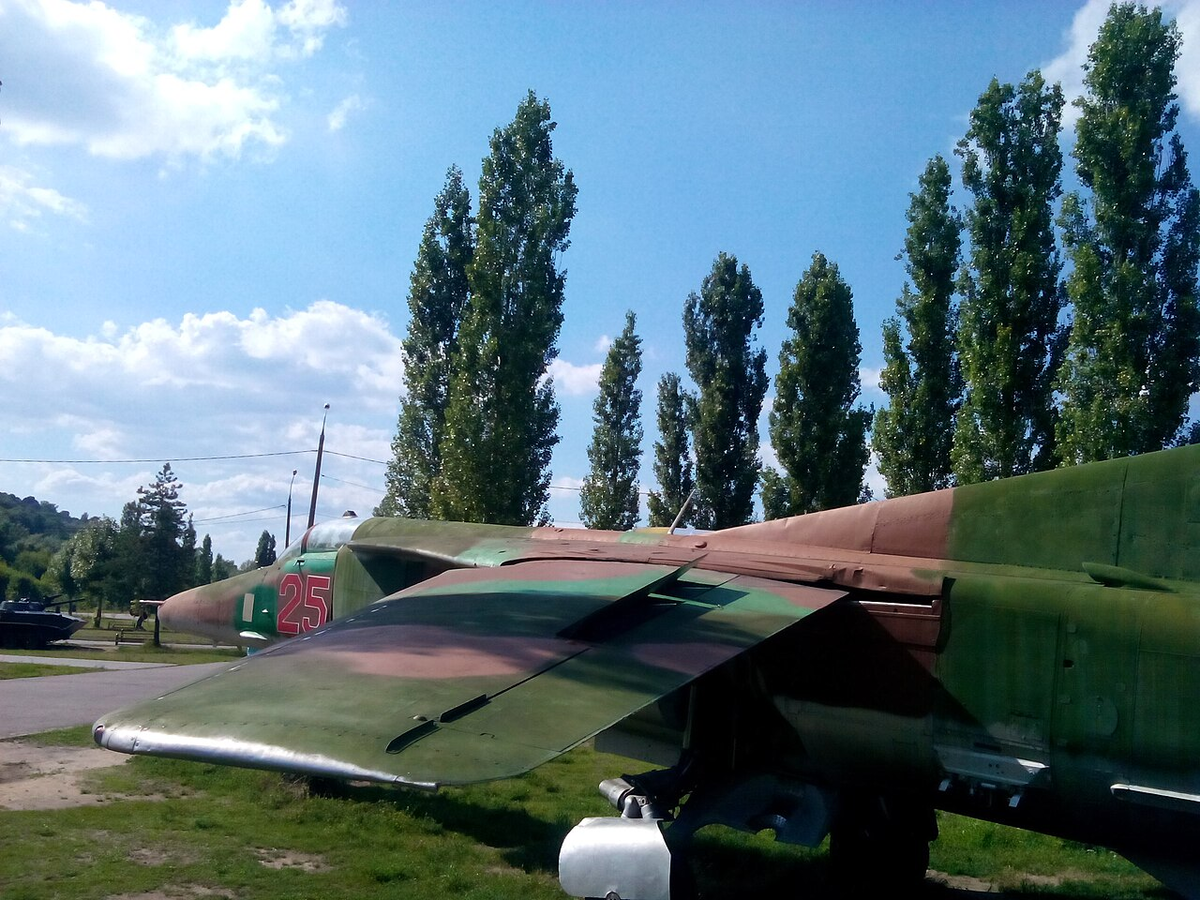 Крыло МиГ-27